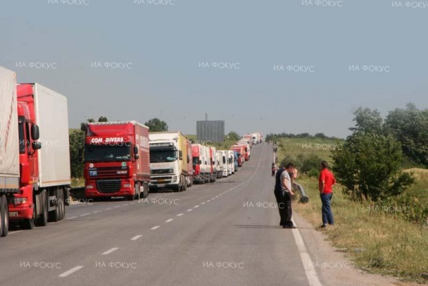 ГД "Гранична полиция": Интензивен е трафикът на изход за товарни автомобили на ГКПП "Видин" ГКПП "Русе" и ГКПП "Кардам"