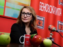 Проф. Антоанета Христова: Властта си Радев е подсигурил, Петков и Василев са в риск