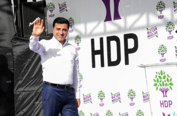 Reuters: Съветът на Европа поиска от Турция да пусне от затвора лидера на кюрдската партия