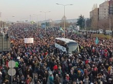 РТС (Сърбия): Блокади и протести из цяла Сърбия срещу откриване на мина за литий