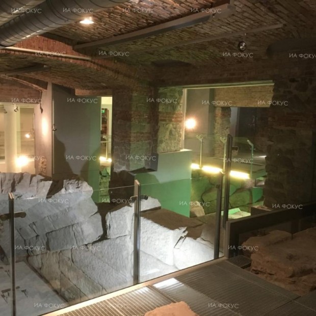 Експерти от Регионалния археологически музей в Пловдив са установили, че има нарушени археологически пластове в прокопаните незаконно тунели на Главната