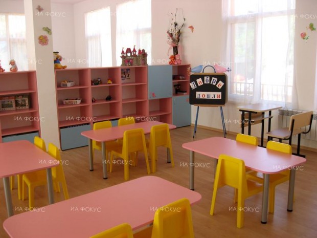 Утвърдени са графиците за прием в детските градини и ясли в Сливен за 2022 година