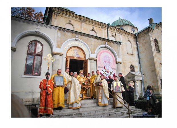 Във Варна почетоха Никулден с молебен за здраве