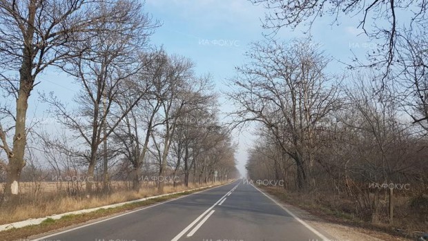 Продължава ремонтът по част от пътната отсечка Тервел - Честименско в област Добрич