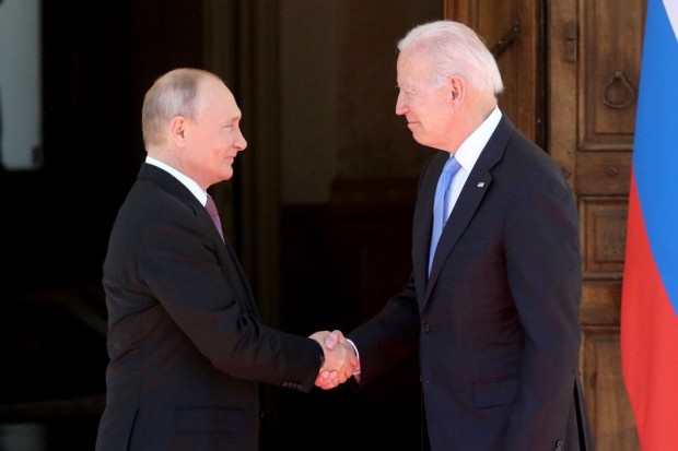 ТАСС: Започнаха преговорите между Путин и Байдън