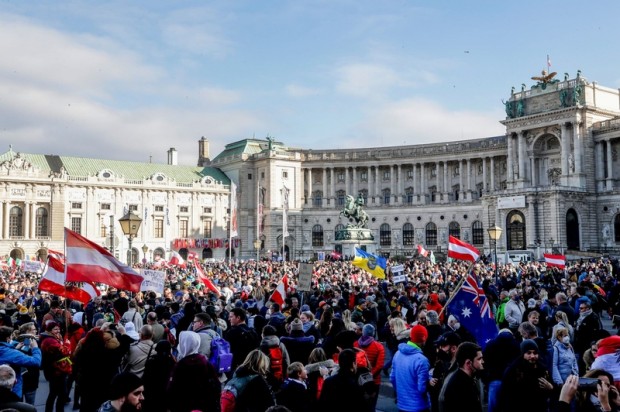 ТАСС: Във Виена отново се провежда протест срещу задължителната ваксинация