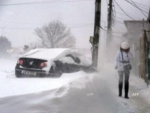 "Политика" (Сърбия): Извънредна ситуация заради снега в пет сръбски общини