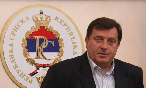 Reuters: Германия настоява ЕС да наложи санкции на лидера на босненските сърби