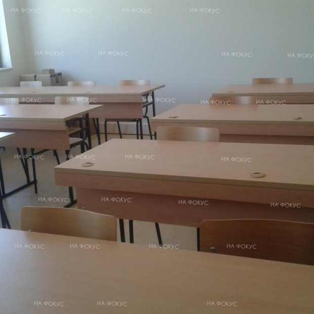 Всички ученици в област Велико Търново се връщат в клас днес