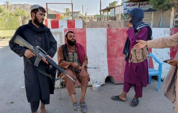 ТАСС: Талибани откриха огън срещу протестиращи жени в Кабул