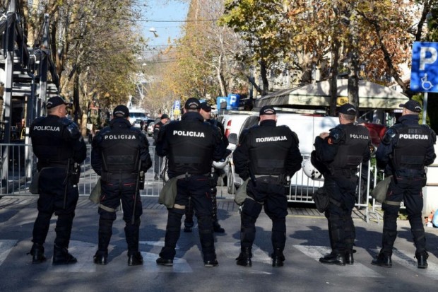 Vijesti (Черна гора): Полицията в Бар евакуира улици заради бомбена заплаха
