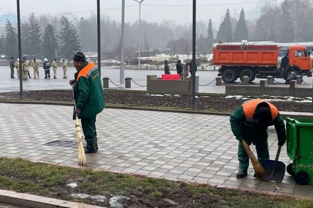 ТАСС: Летището в Актобе е освободено от протестиращи