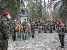 Стара Загора чества 174 години от pождението на гениалния поет и революционер Хpиcто Ботев