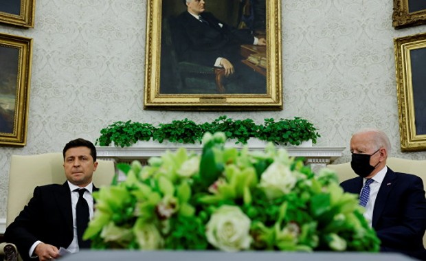 ТАСС: Зеленски е обсъдил с Байдън съвместни действия за опазване на мира в Европа