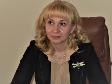 Омбудсманът Диана Ковачева настоява да се гарантира правото на достойно заплащане на личните асистенти