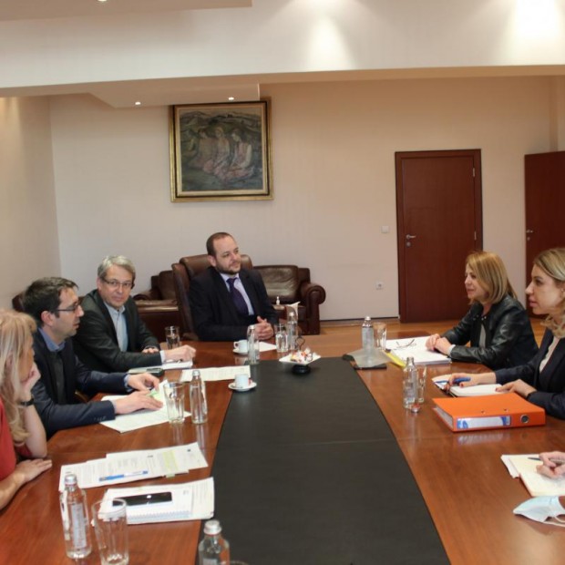 Министър Борислав Сандов се срещна с кмета на София Йорданка Фандъкова