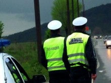 От нищо не се плашат! Само за ден спипаха 38 водачи с алкохол в кръвта и 11 с дрога