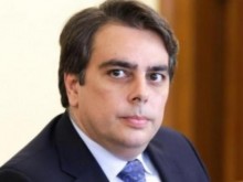 Асен Василев: Продукцията с пестициди над нормата у нас е над 400 тона