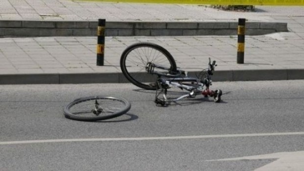 45 годишен колоездач загина след удар в дърво снощи в Банско  Инцидентът