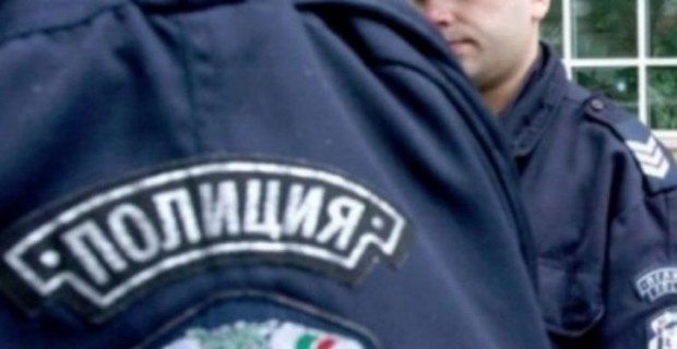 След преследване задържаха шофьор без книжка в Ботевград съобщиха от полицията На