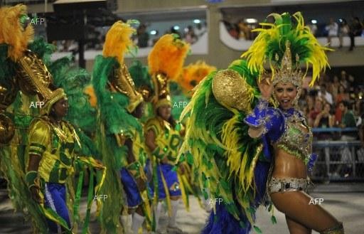 AFP: Отлагат карнавала в Рио де Жанейро за април