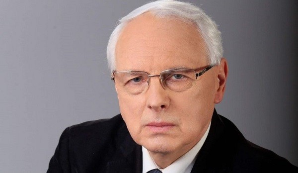 Велизар Енчев: Правителството ще падне, ако премиер и президент преминат тънката червена линия поставена от БСП