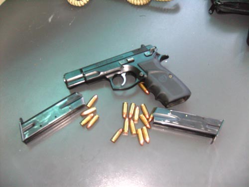 Два вида наркотици и незаконно притежавани оръжия са били открити вчера в хода на продължаващата специализирана операция на РУ-Кърджали