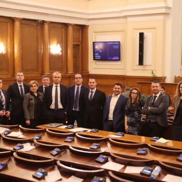 ПП Възраждане: Срамен момент за българския парламентаризъм
