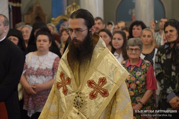 Негово преосвещенство Знеполският епископ Арсений ще оглави Златоустова св. Литургия в Пловдив, тази неделя