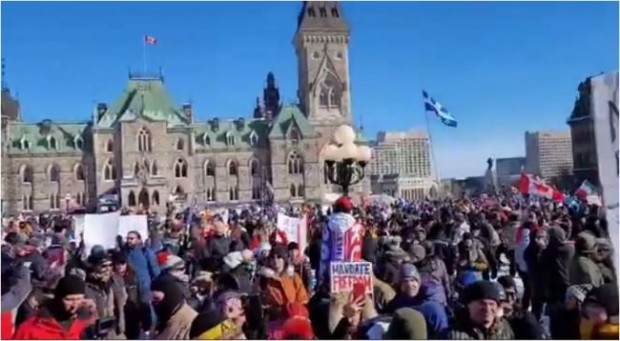 BFM: Протестиращите блокираха центъра на канадската столица - Трюдо се евакуира от Отава (ВИДЕО)