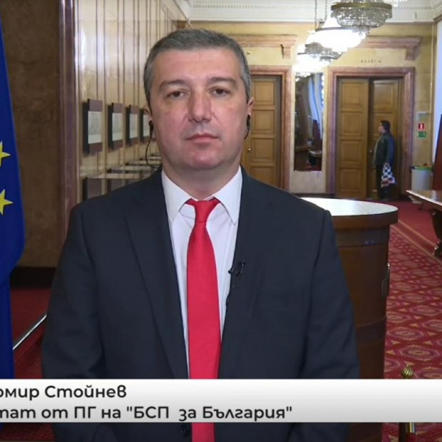 Драгомир Стойнев, БСП: В бюджета 20 млрд. отиват за социални разходи Това е бюджет, който полага основата на един дълготраен и устойчив икономически растеж