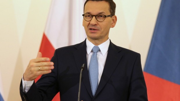 РИА Новости: Полша може да доставя на Украйна газ по нов газопровод