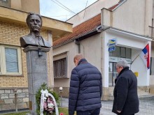 Кметът на Кюстендил и председателят на ОбС почетоха паметта на Апостола в Босилеград