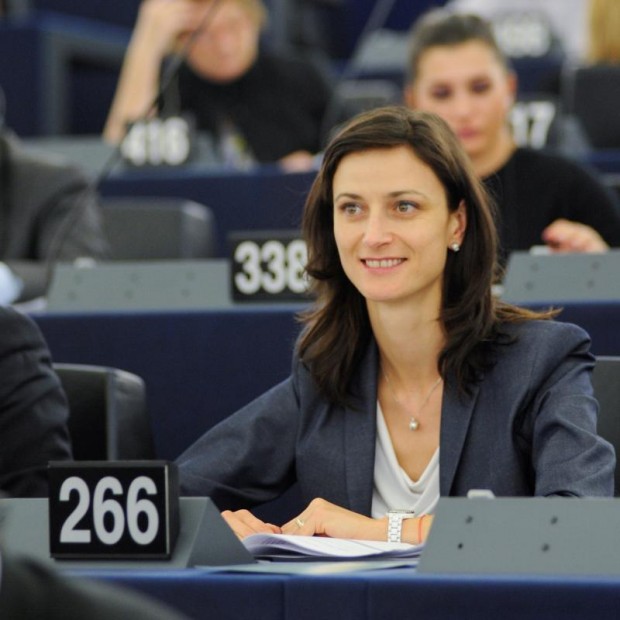Мария Габриел: Създаваме Европейска академия за акумулаторни батерии с цел европейско лидерство в сектора