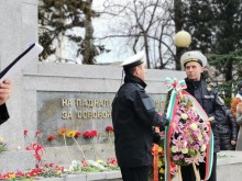 С молебен за мир и благоденствие Бургас отбеляза Трети март