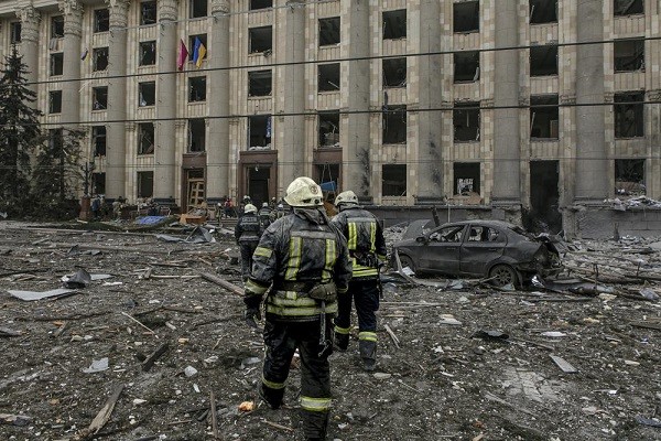 Франс прес: Най-малко осем загинали в Харков след руски въздушен удар