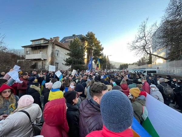 Движение "Ние идваме!" внася в Столичния общински съвет предложение за преименуване на улицата до руското посолство в София от "Никола Мирчев" на "Героите на Украйна"