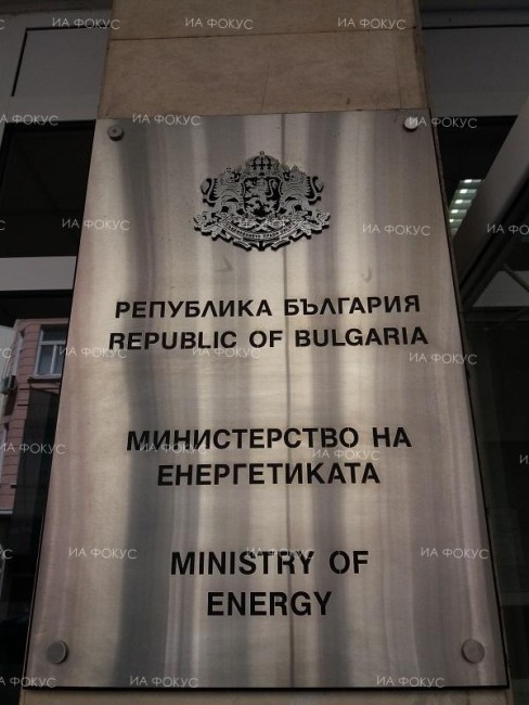 Министър Николов: Не "Булгаргаз" е продал, а "Булгартрансгаз" е купил природен газ на ниска цена в първия ден от войната