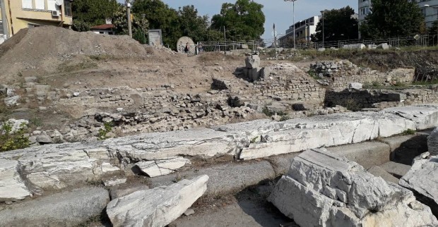 Първа копка на реставрацията и консервацията на археологическия обект Източната