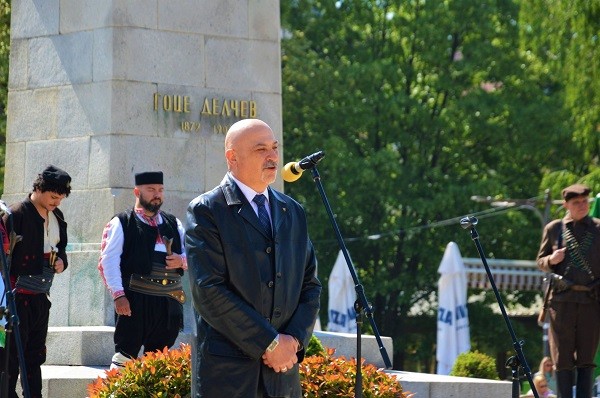 119 години от смъртта на Гоце Делчев бяха отбелязани в Благоевград. Кметът Илко Стоянов сведе глава в знак на почит към революционера