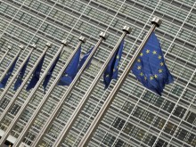 Европейската комисия и ЕИБ подписват споразумение, за да се даде възможност за допълнителни инвестиции в световен мащаб
