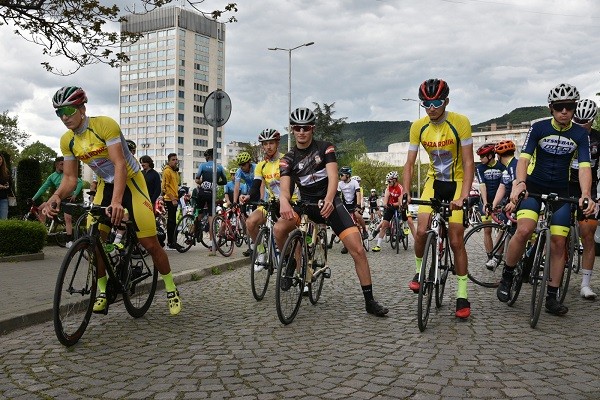 Започна колоездачното състезание за Купа "Милко Димов – Илия Кръстев" в Сливен