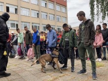 Важна среща с ученици в Ловеч: Не сте сами в борбата срещу дрогата