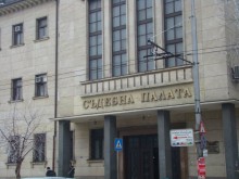 Майка, пребила до смърт детето си, обжалва арест
