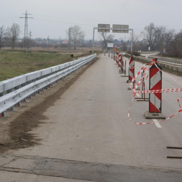 В АОП за предварителен контрол са изпратени документи за изграждането на нов мост над р. Струма в Покровник