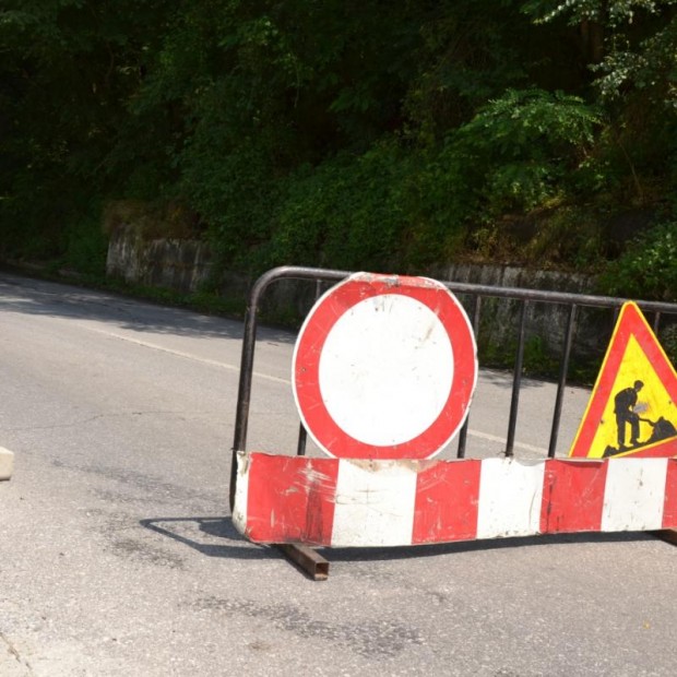 Продължава ремонтът на над 52 км третокласни пътища в област Шумен