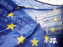 ЕС одобри отпускането на още половин милиард евро военна помощ за Украйна