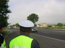 Движението при км 17 на АМ "Тракия" в посока София се осъществява в активната и аварийната ленти поради ПТП