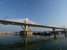 След намесата на областния управител Анатоли Станев заработи трети кантар от румънска страна на Дунав мост при Русе