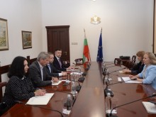 Министър Надежда Йорданова се срещна с представители на Американската търговска камара в България